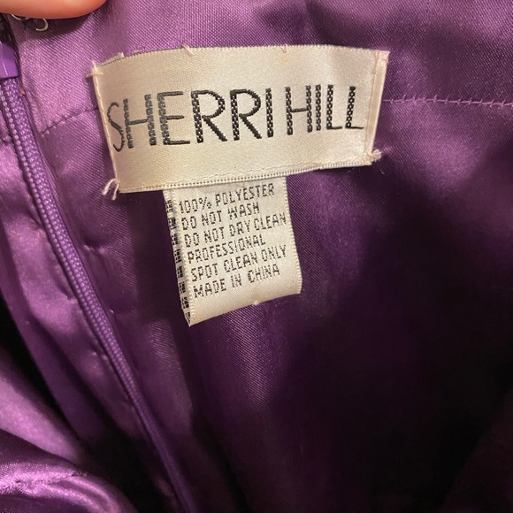 Prom dress by Sherri Hill - Picture 11 of 12